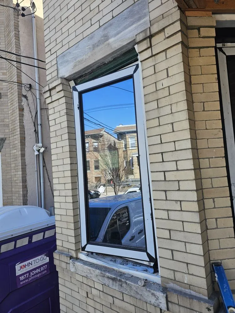 Slide of L&L Contracting