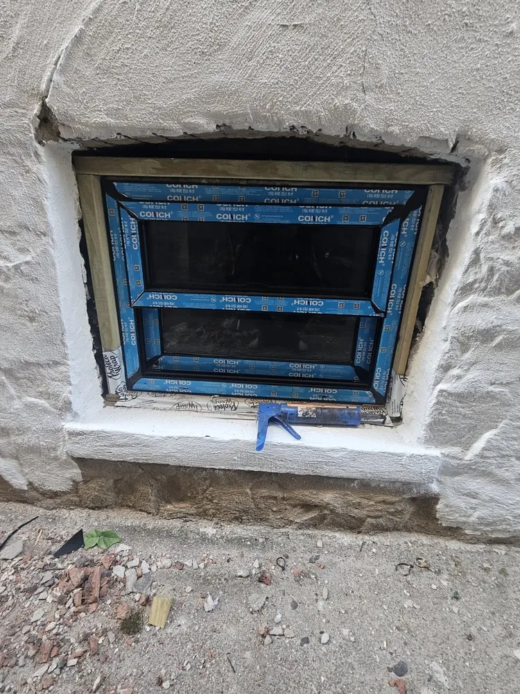 Slide of L&L Contracting