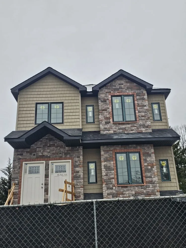 Slide of L&L Contracting