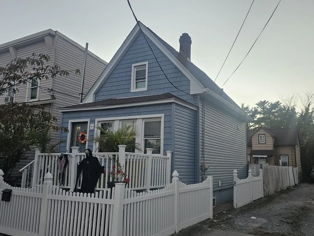 Slide of L&L Contracting