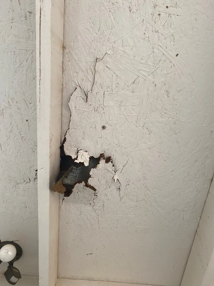 Slide of Llano Roofing