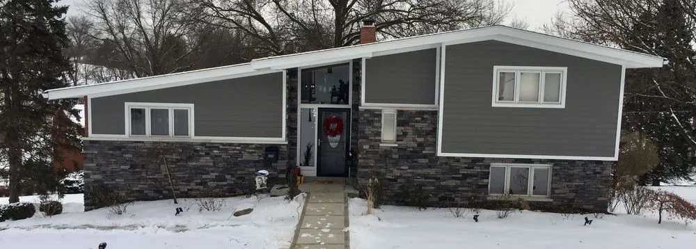 Slide of Lloyd Anthony Construction