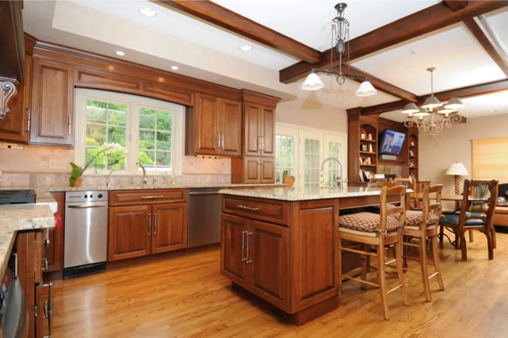 Slide of Lloyd Anthony Construction