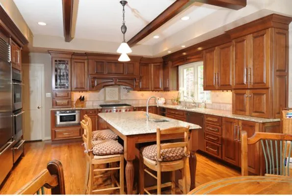 Lloyd Anthony Construction