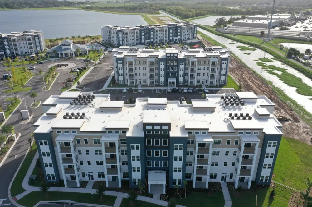 Slide of Lloyd Roofing