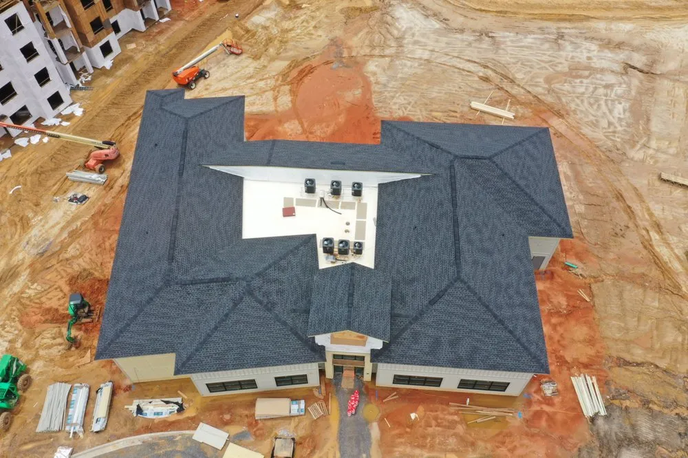 Slide of Lloyd Roofing