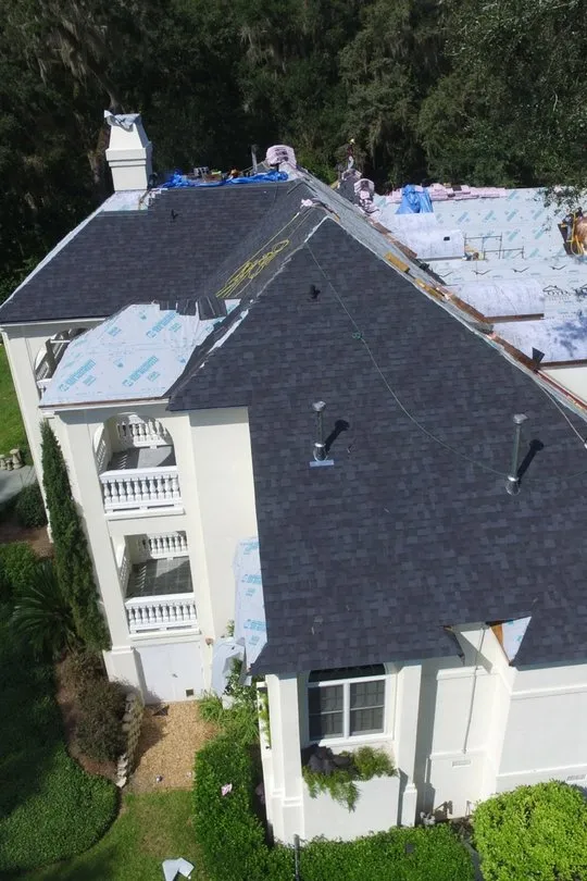 Slide of Lloyd Roofing