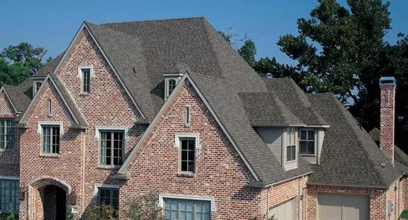 Slide of Lloyd's Quality Roofing