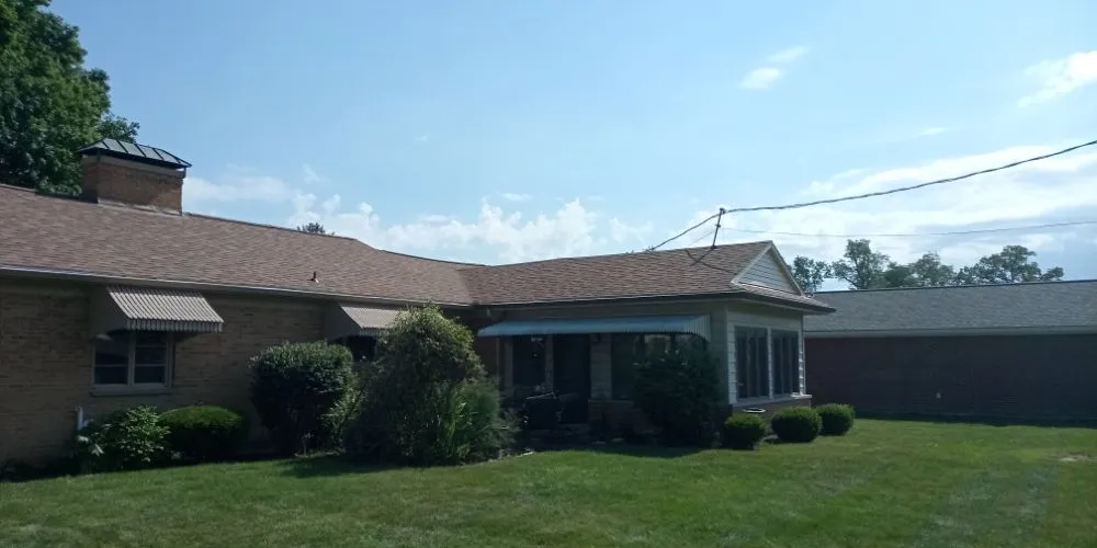 Emergency roof repair experts serving Ohio City, OH - L&M Construction