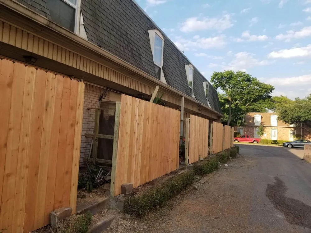 Slide of LM General Contractors