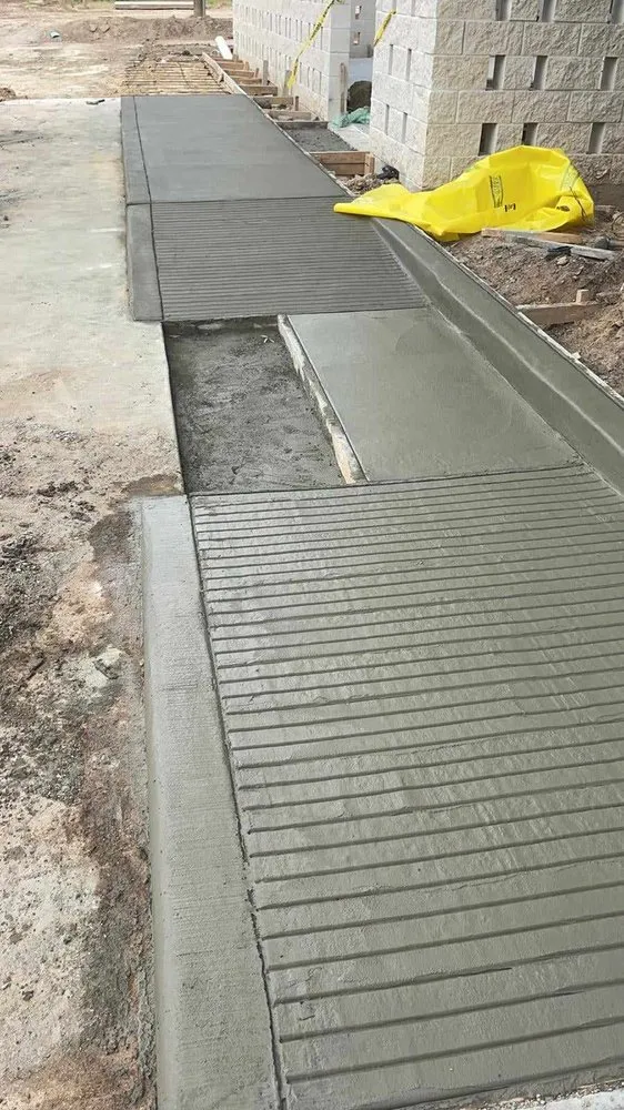 Slide of LM General Contractors