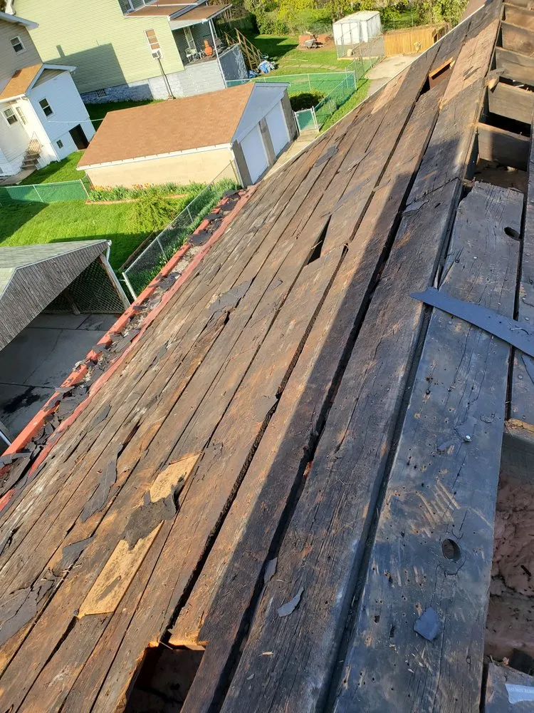 Slide of L&M Remodeling and Roofing