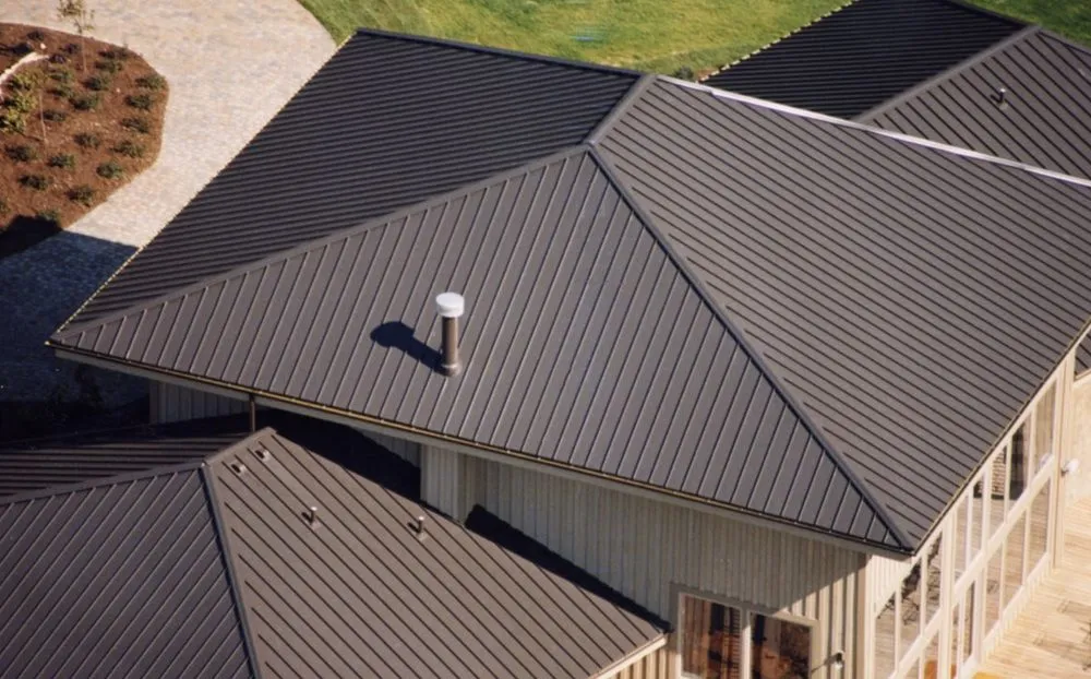 Slide of L&M Roofing