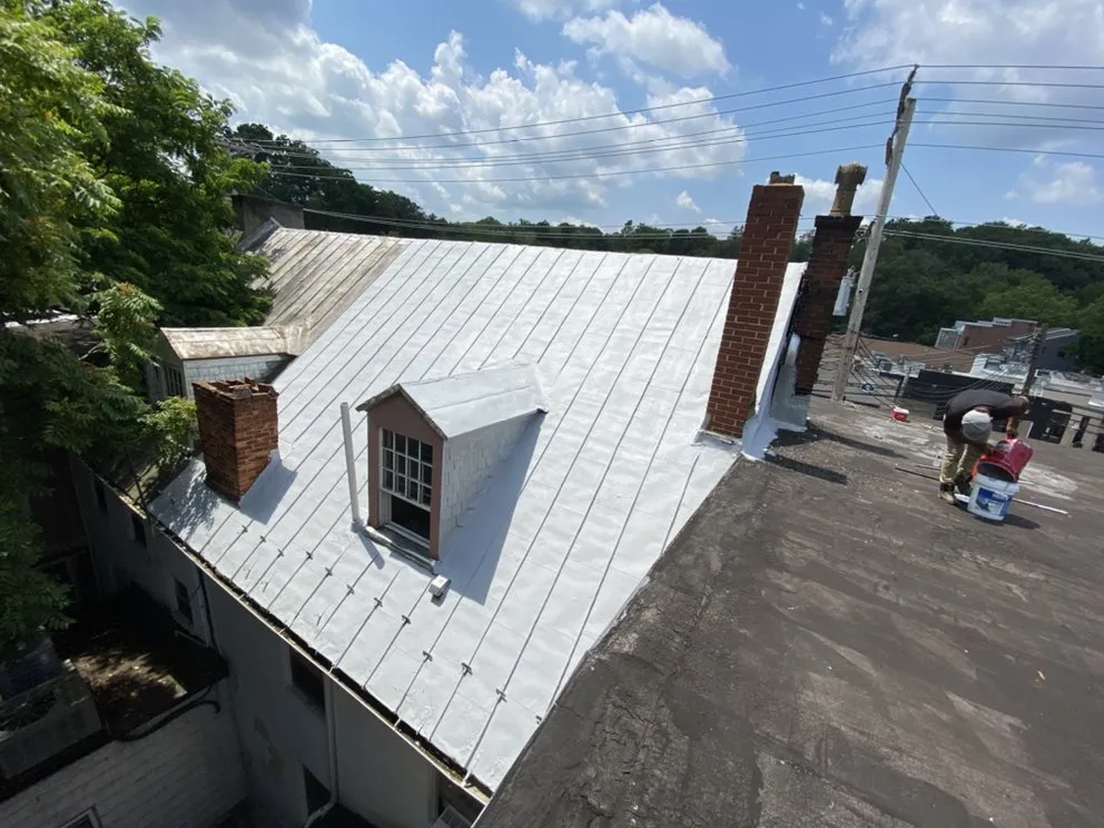 Slide of L.M. Roofing