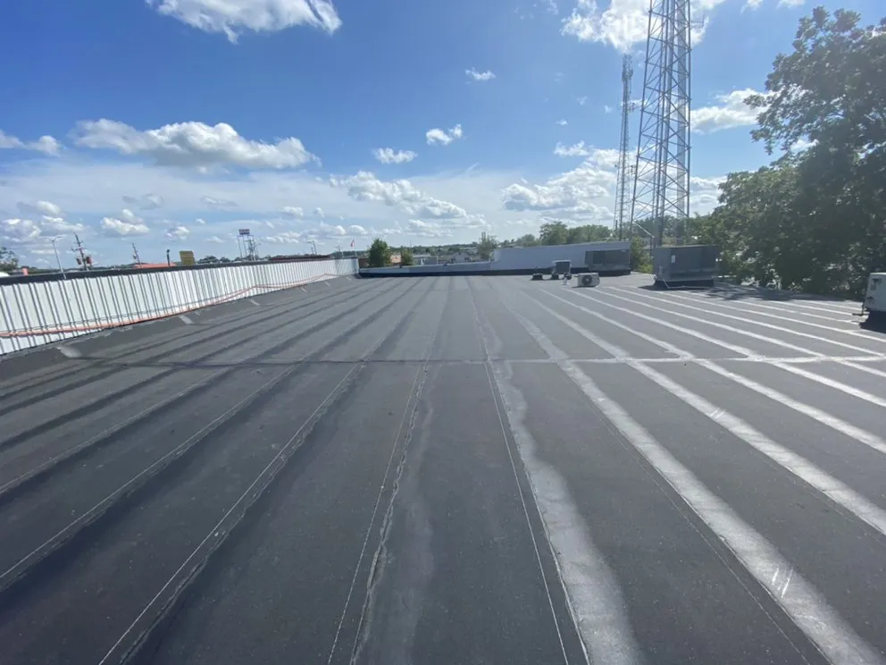 Slide of L.M. Roofing