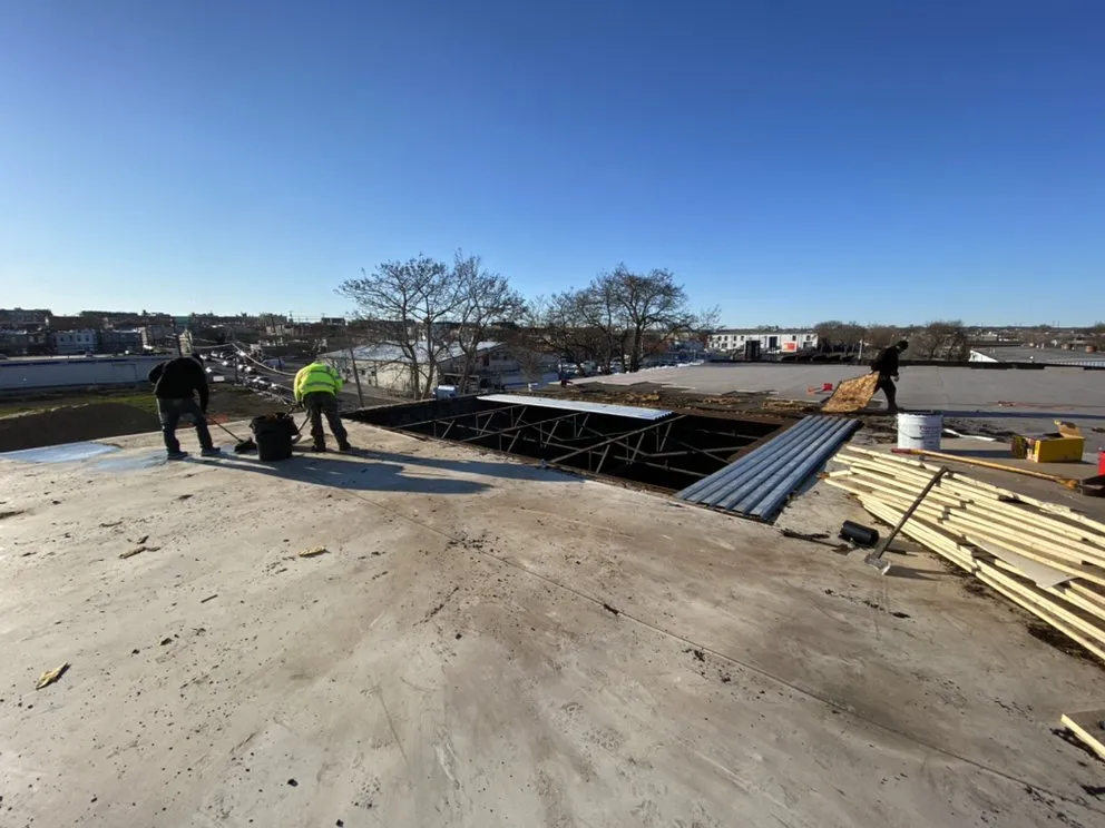 Slide of L.M. Roofing