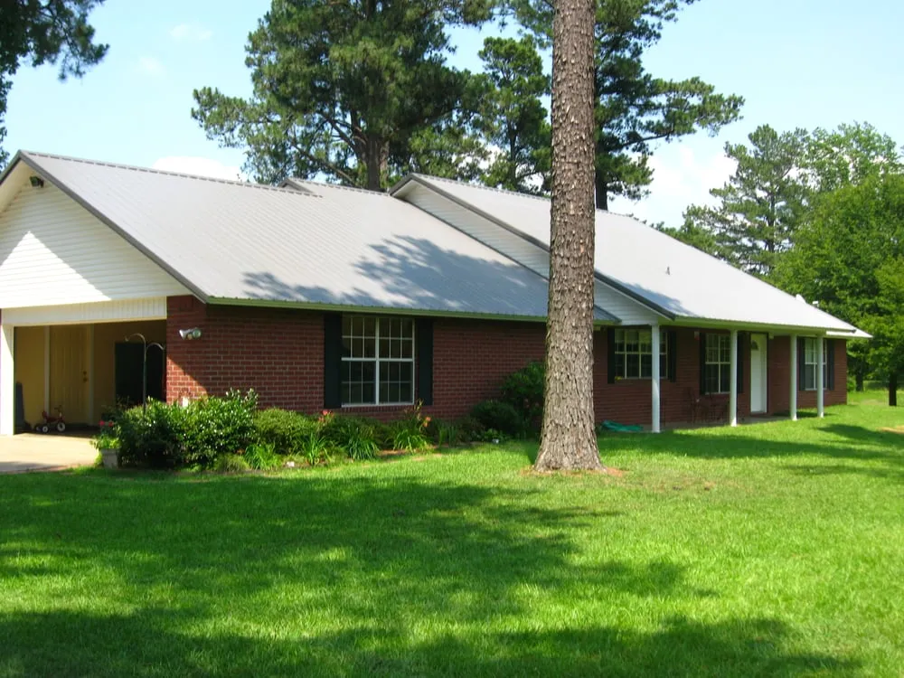 Slide of LMC Roofing & Construction