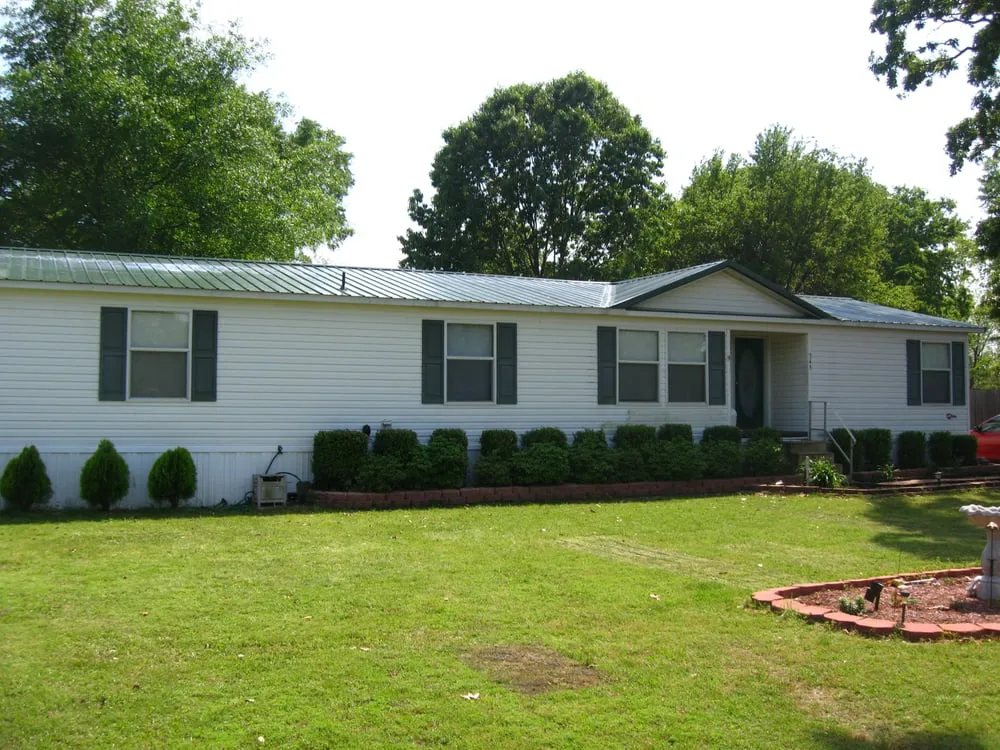 Slide of LMC Roofing & Construction