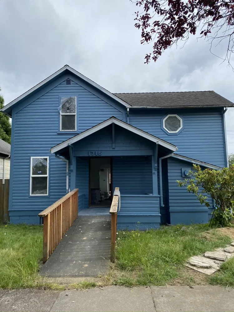 Slide of LMV Contractor Services