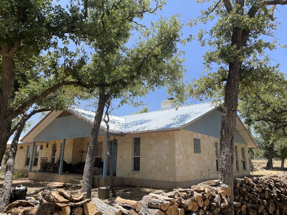 Local residential roofing service near you across Bandera, TX - LNF General Contractors