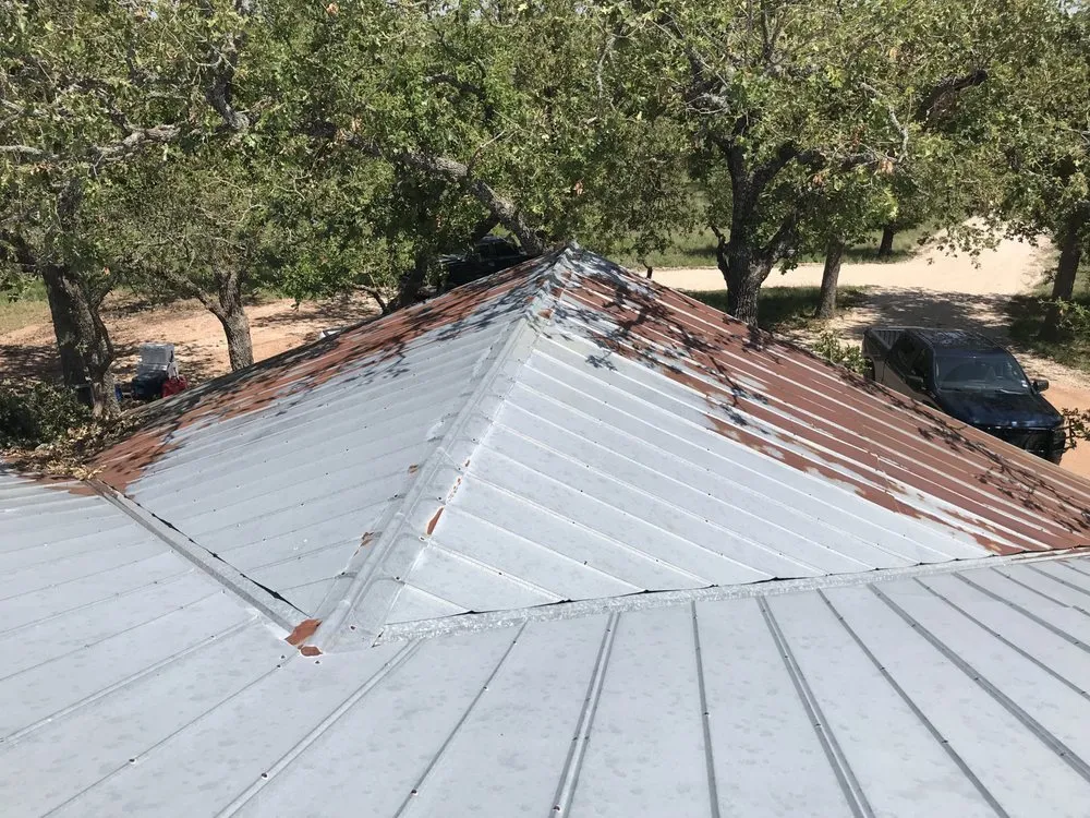 Emergency roof inspection experts serving Bandera, TX - LNF General Contractors