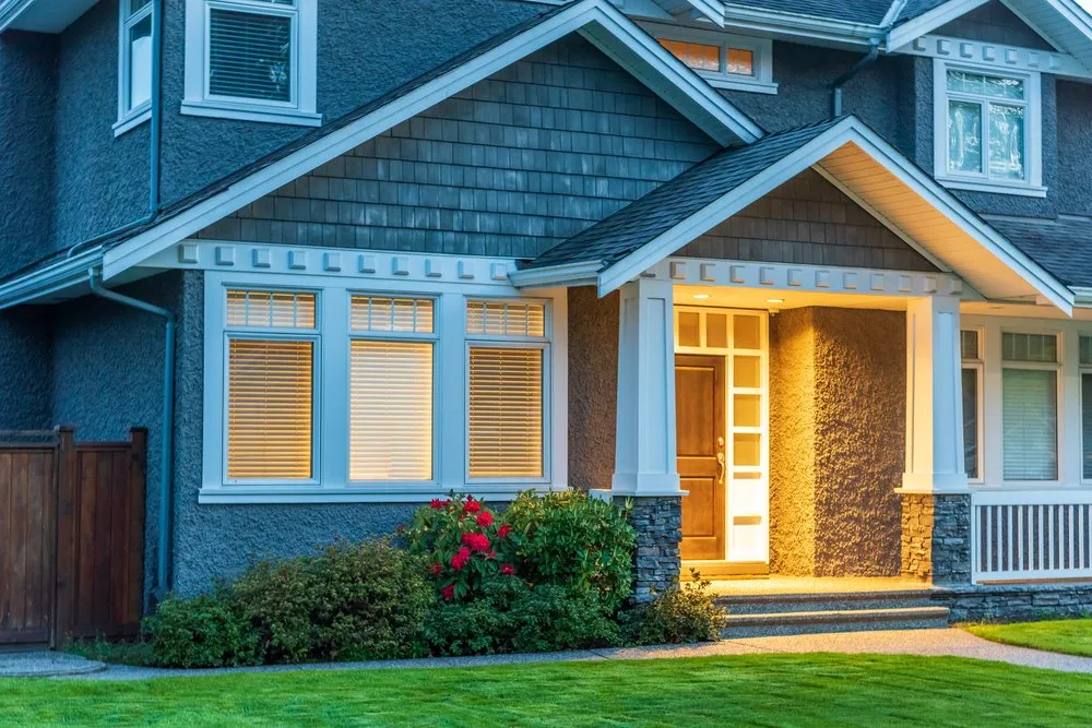 Slide of LOA Roofing & Construction