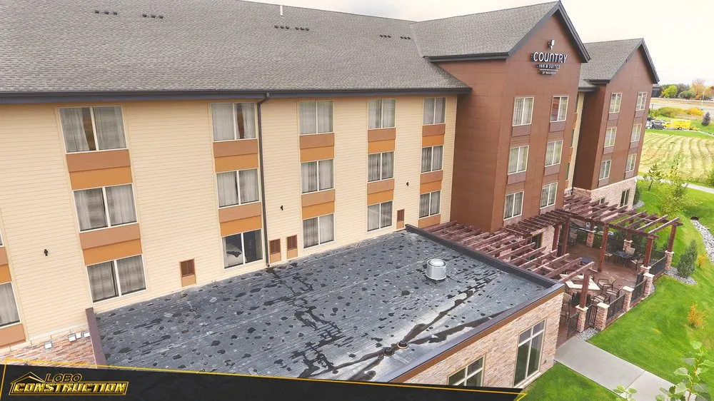 Slide of Lobo Construction