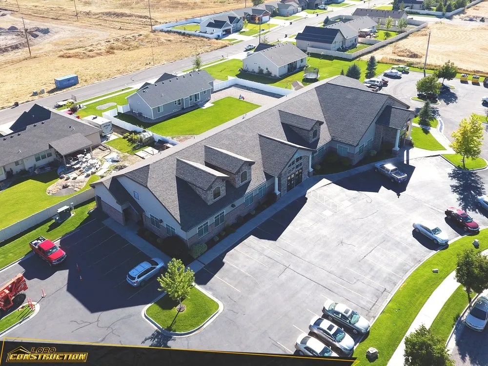 Slide of Lobo Construction