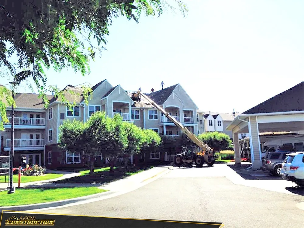 Slide of Lobo Construction