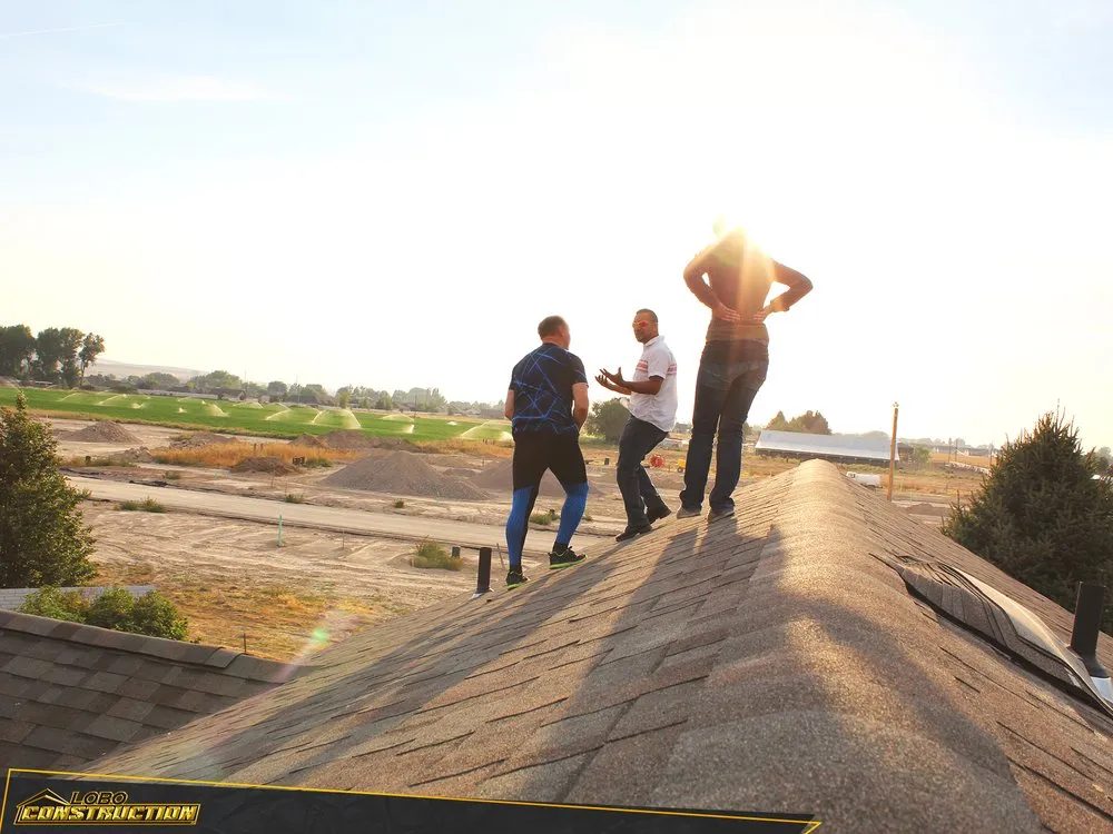 Slide of Lobo Construction