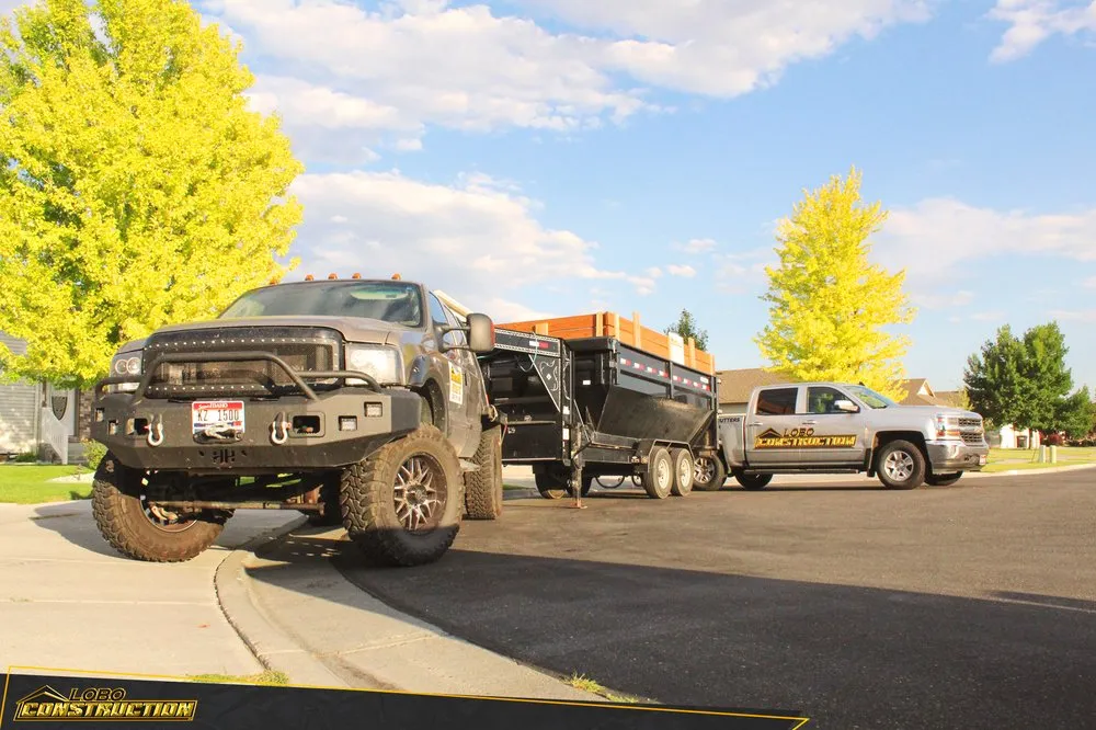Slide of Lobo Construction