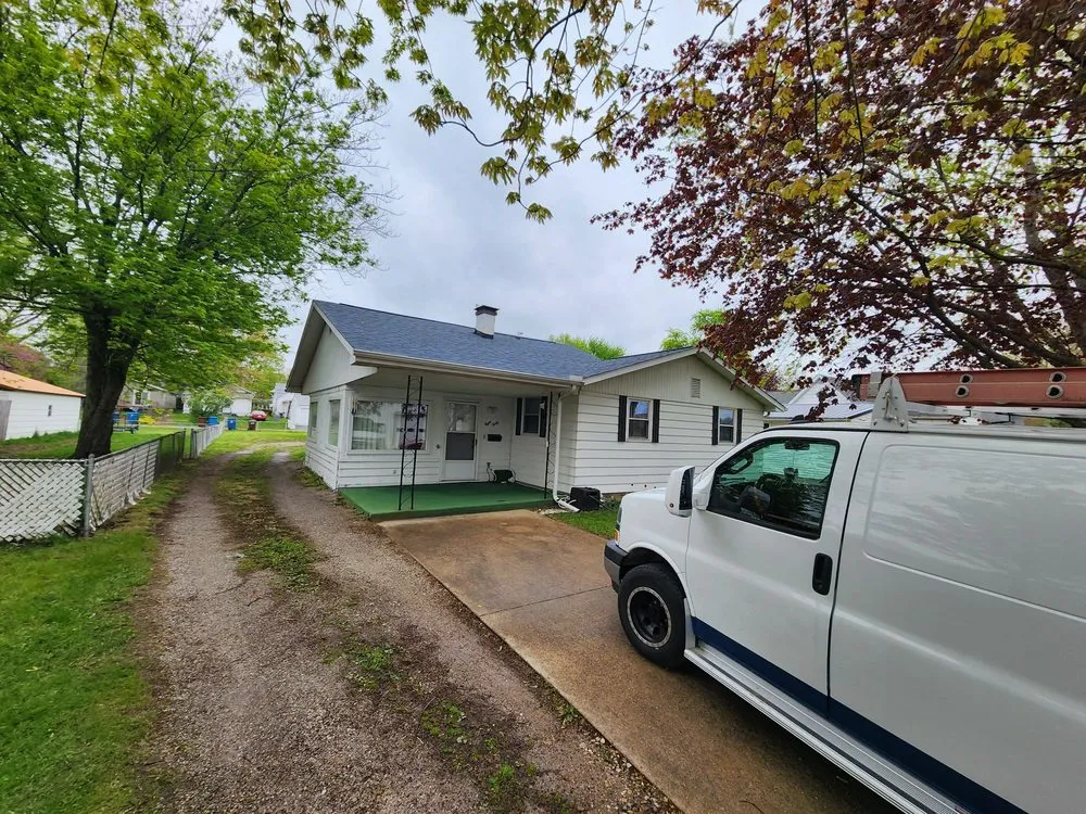 Slide of Lobo Roofing Association