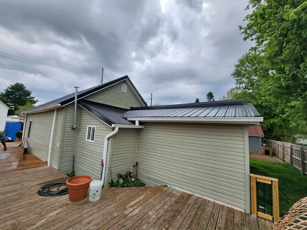 Slide of Lobo Roofing Association