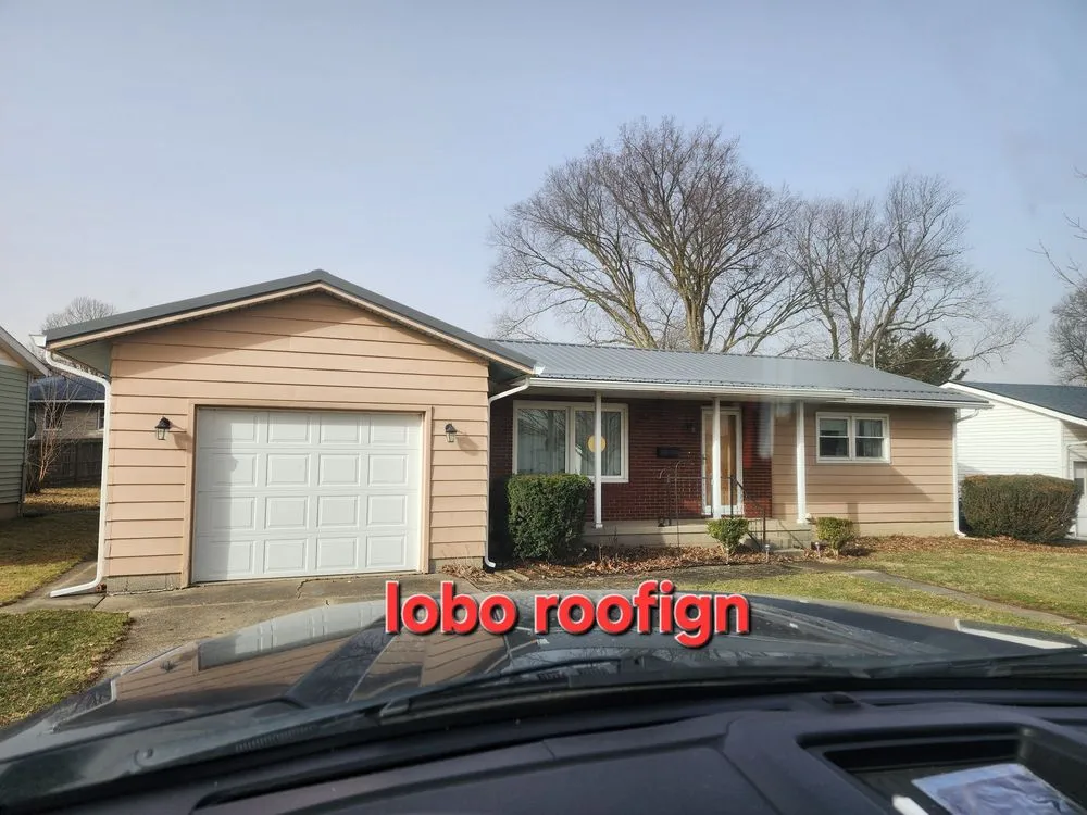 Slide of Lobo Roofing Association