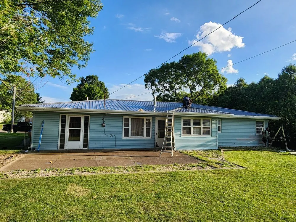 Slide of Lobo Roofing Association
