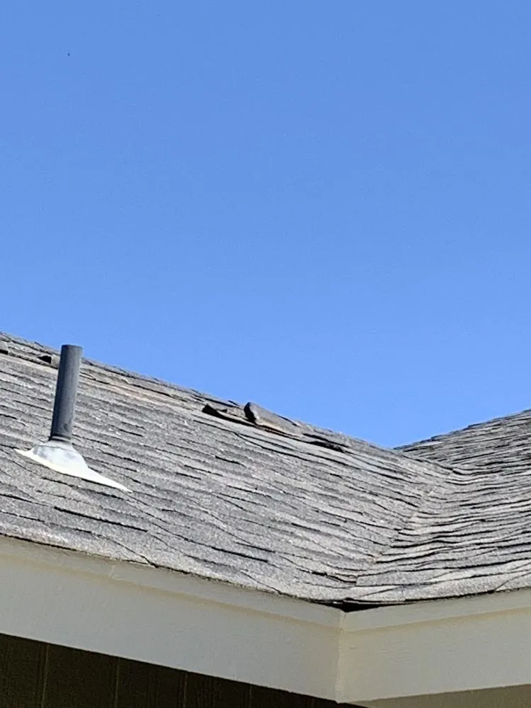 Slide of Lobo Roofing