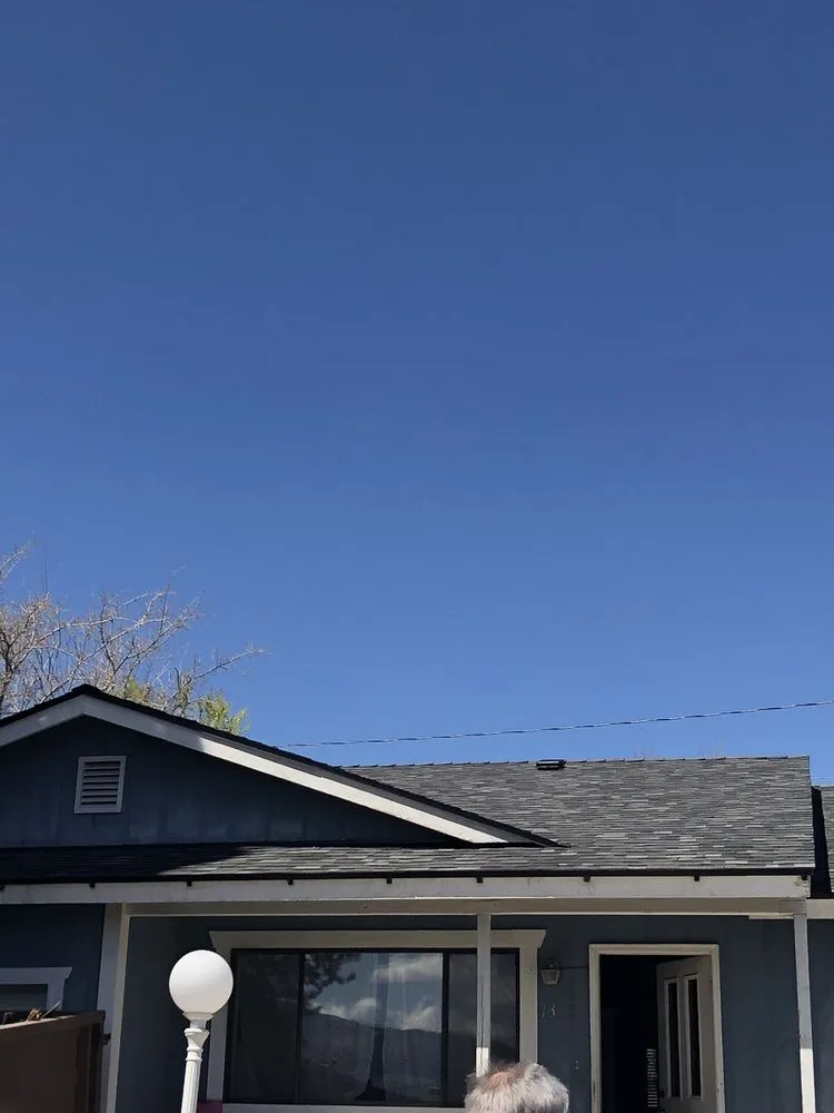 Slide of Lobo Roofing