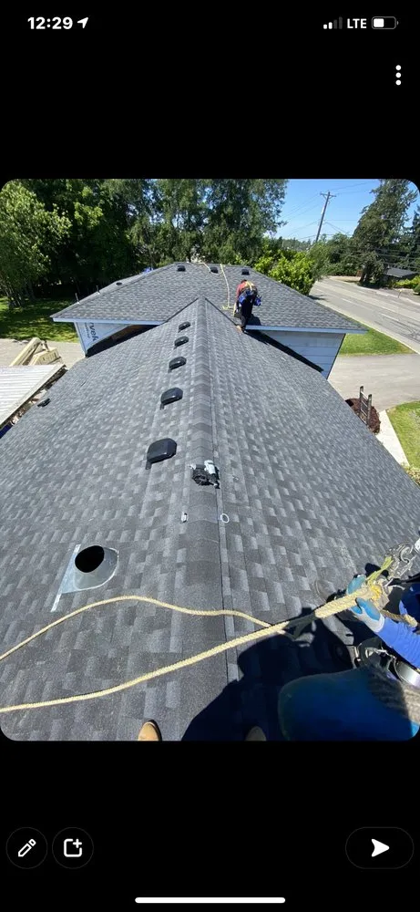 Slide of Lobo Roofing