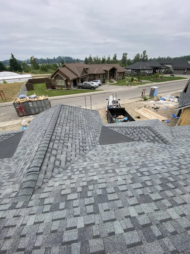 Slide of Lobo Roofing