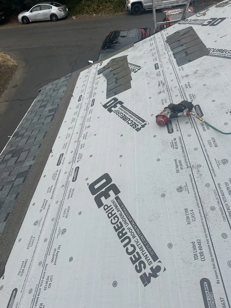 Slide of Lobos Roofing