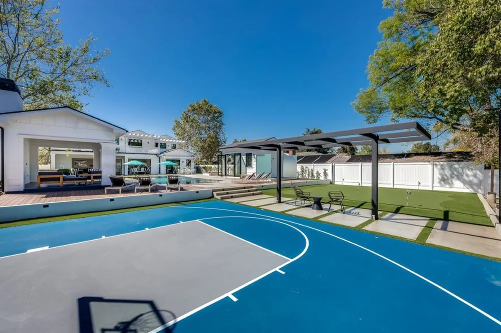 Expert metal roofing installation for fast service in Tarzana, CA by Local Affordable Roofer