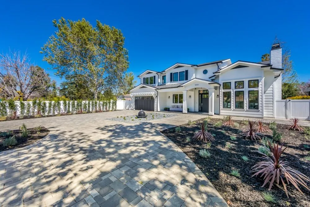 Top-rated residential roofing service in Tarzana, CA - Local Affordable Roofer