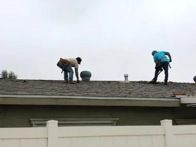 Top-rated flat roof repair for fast service in Tarzana, CA by Local Affordable Roofer