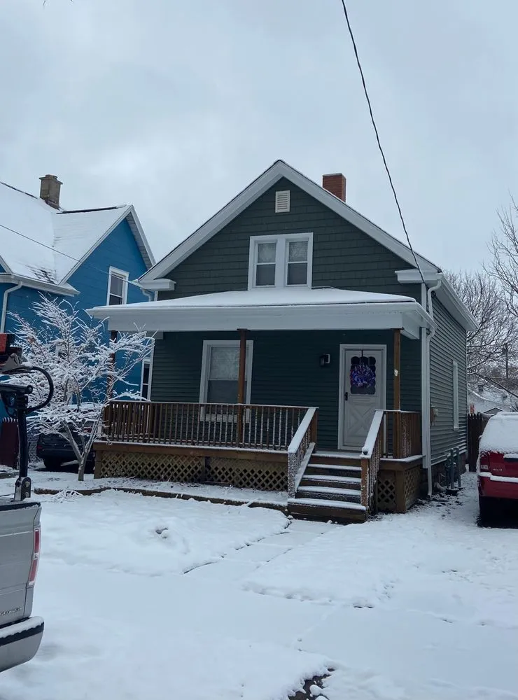 Slide of Local Crafters Construction