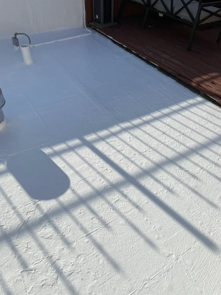 Slide of Local Flat Roof Company