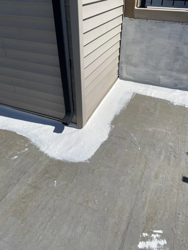 Slide of Local Flat Roof Company