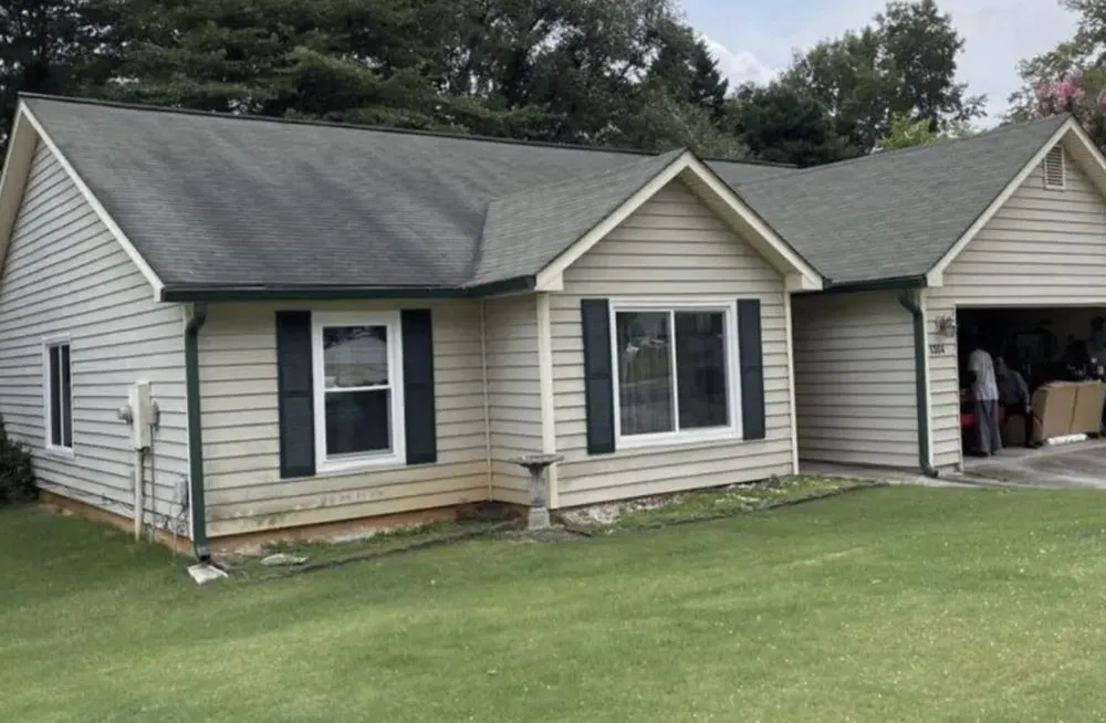 Slide of Local Roof Experts