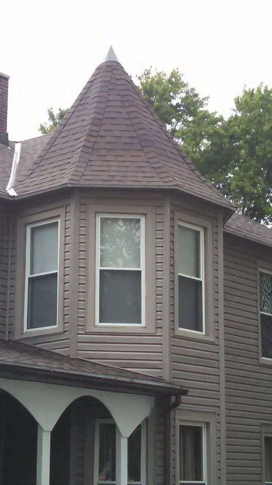 Slide of Local Roofing Pros