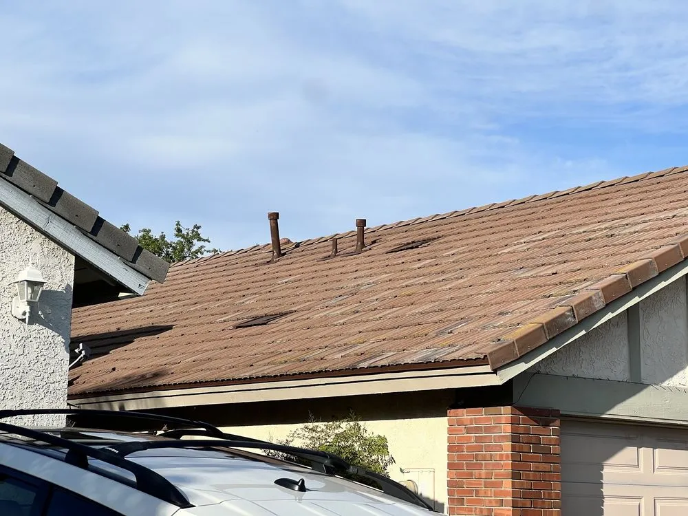 Professional residential roofing service in Newbury Park, CA by LocalRoofs