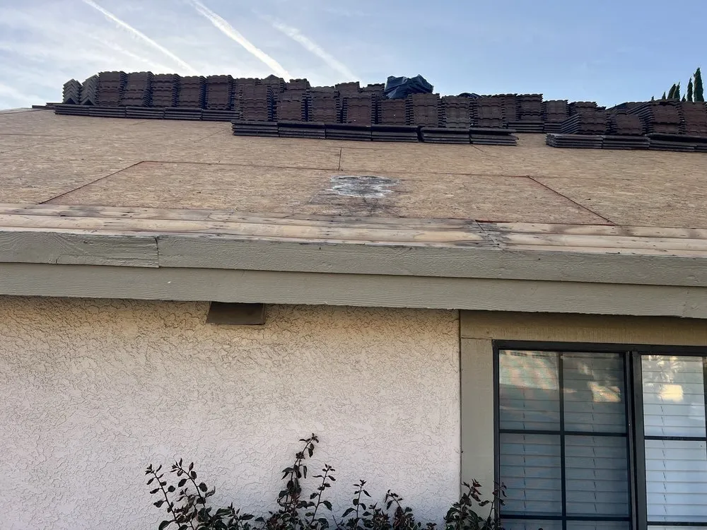 Emergency roof installation in Newbury Park, CA - LocalRoofs